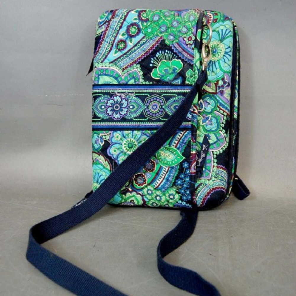 Tablet hard case/bag